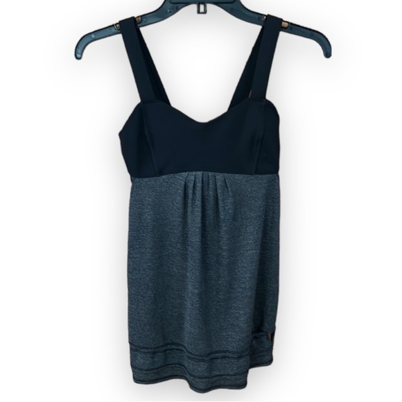LULULEMON Tank Top BACK ON TRACK RUNNING LAYERED BUILT IN BRA black grey sz 4 - Picture 6 of 7